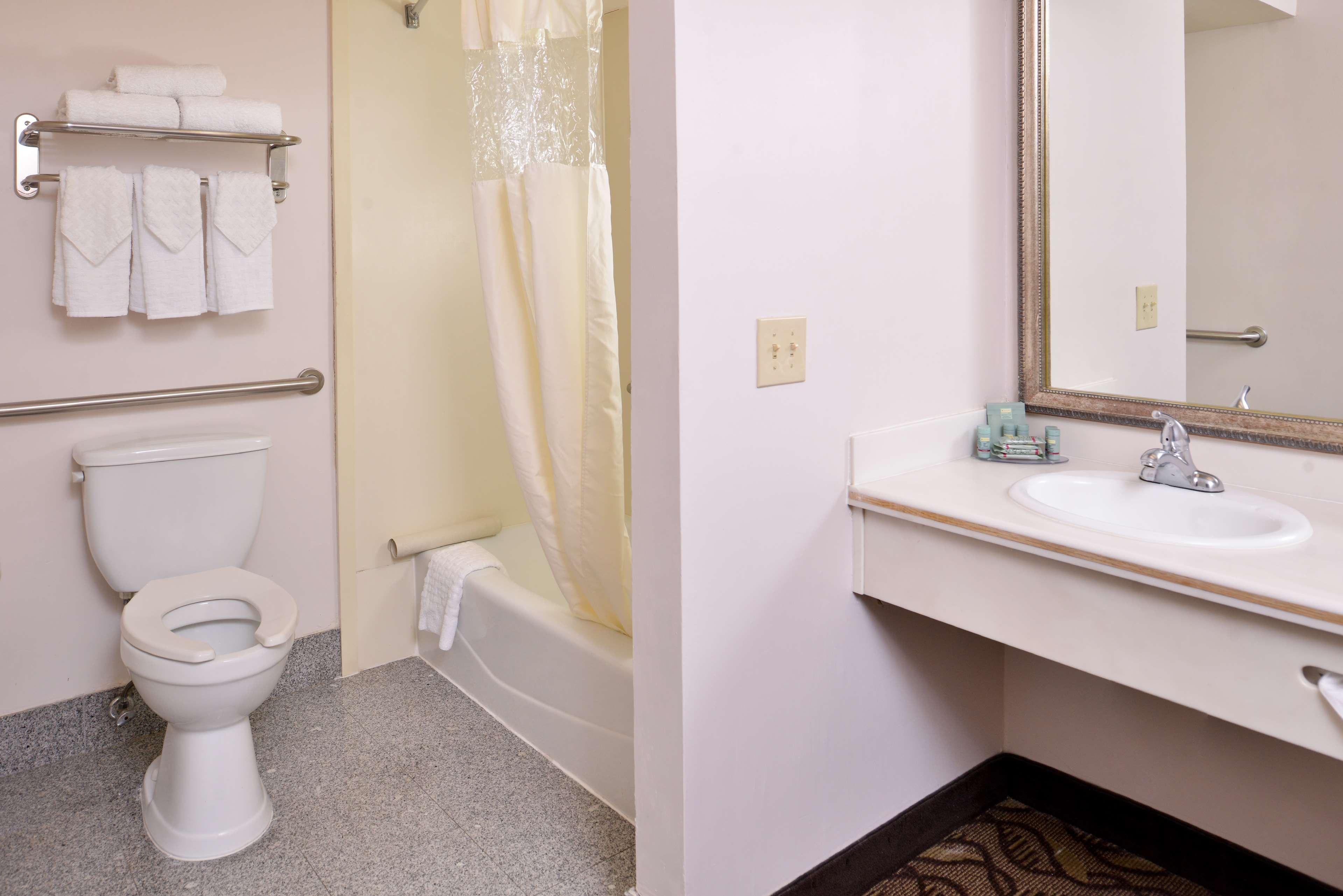 Western Airport Plaza - Angeles Lax Airport Hotel