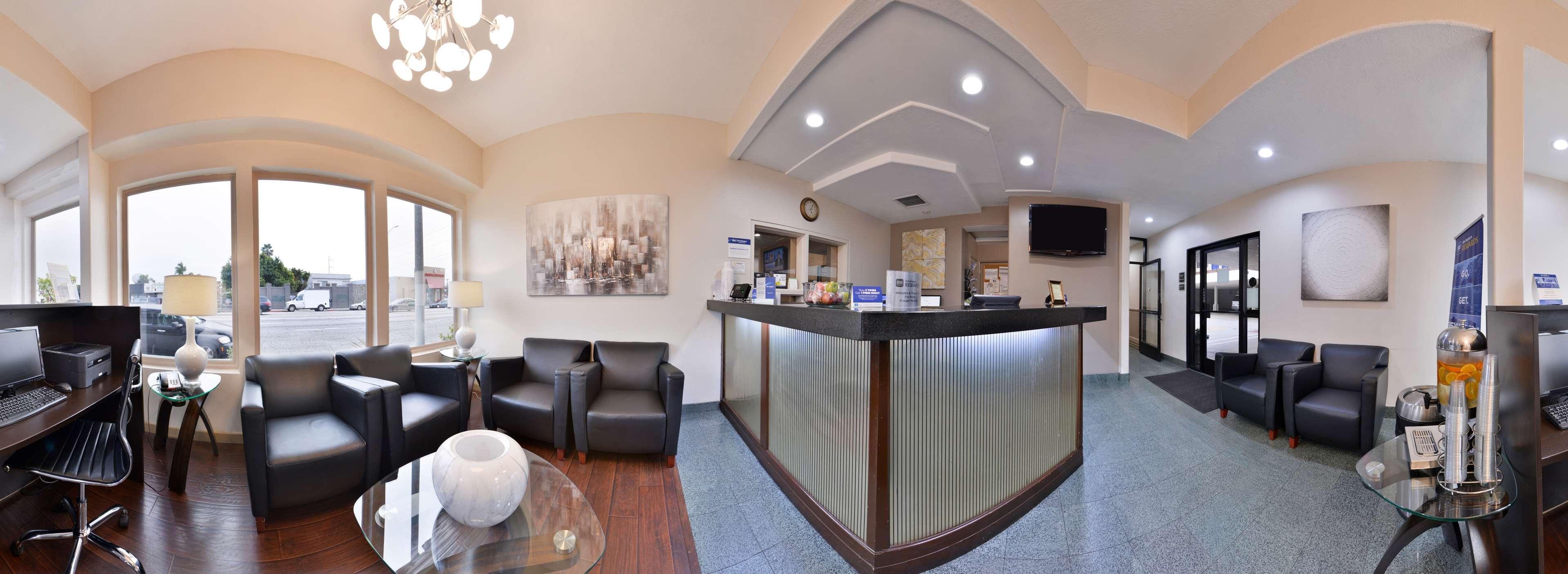 Western Airport Plaza - Angeles Lax Airport 3*