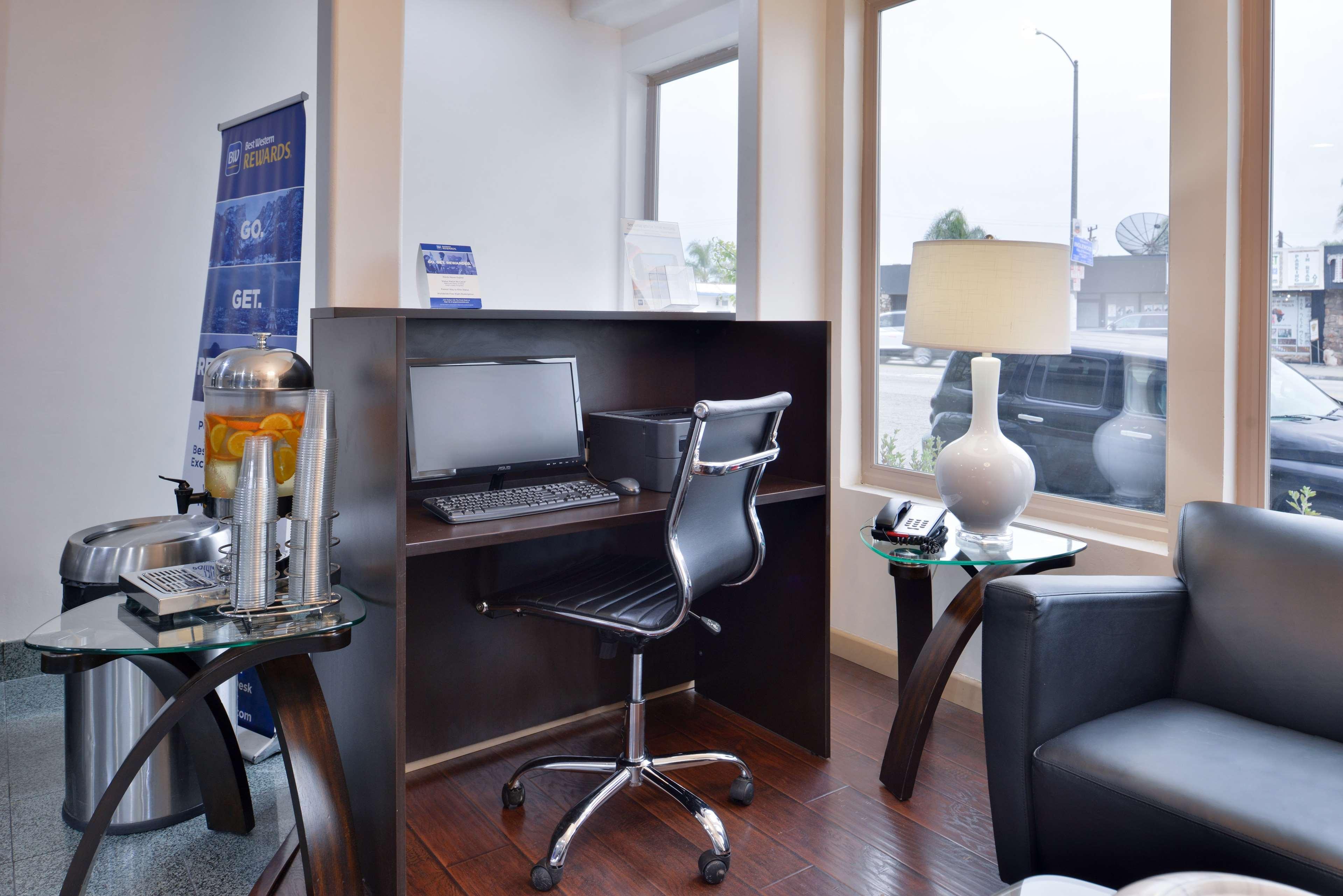 Western Airport Plaza - Angeles Lax Airport Hotel
