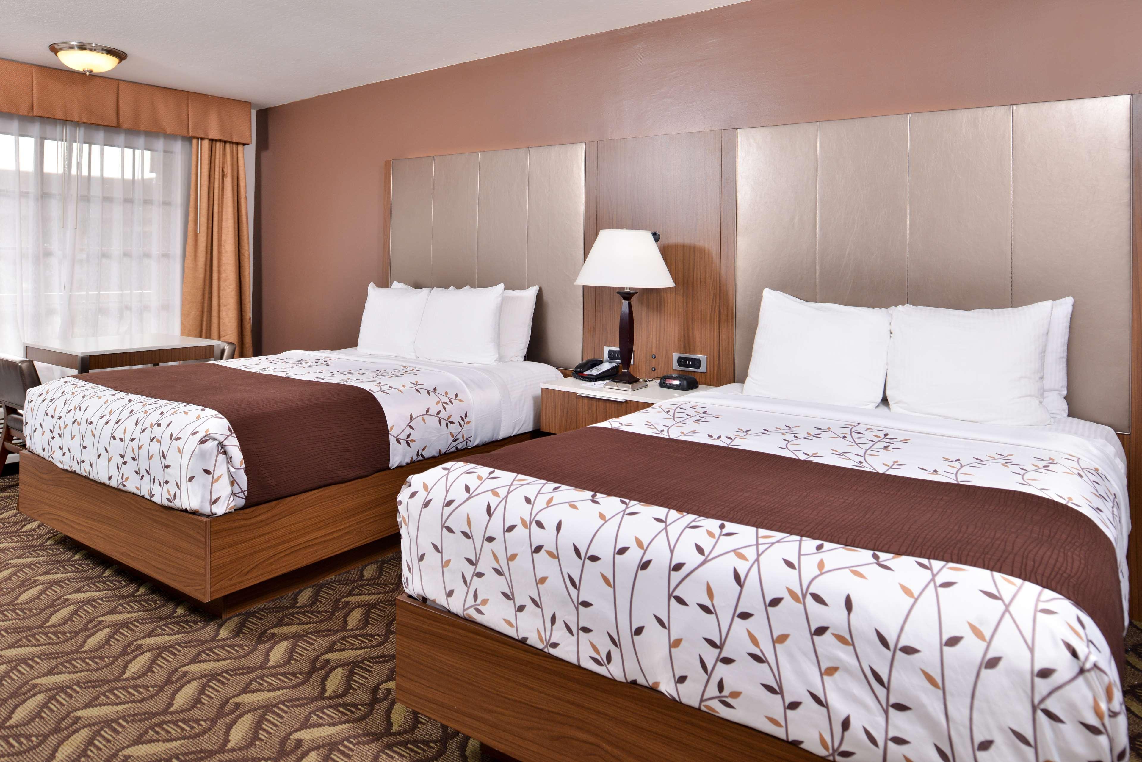 Western Airport Plaza - Angeles Lax Airport Hotel 3*
