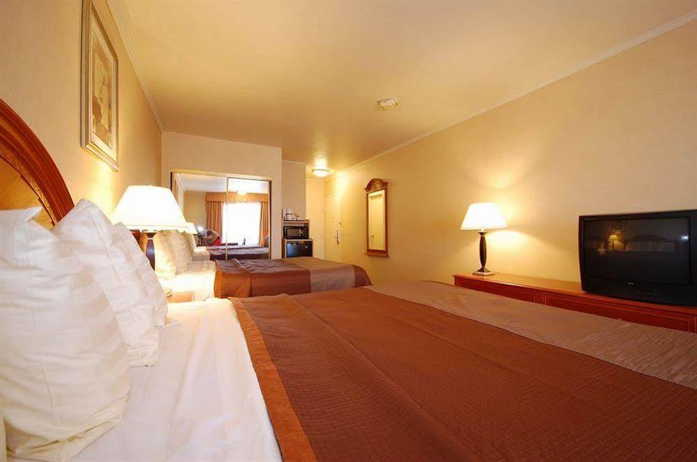 Western Airport Plaza - Angeles Lax Airport Hotel 3*